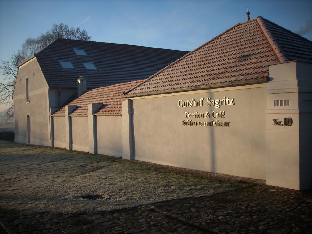 Gutshof Sagritz 호텔 Golßen 외부 사진